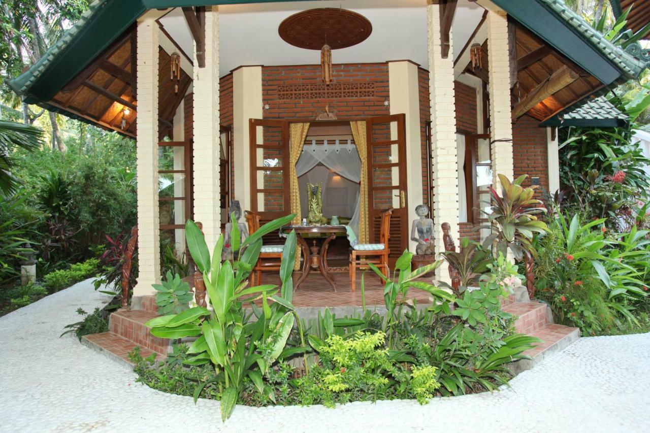 Felicianas Resort Tejakula Exterior photo